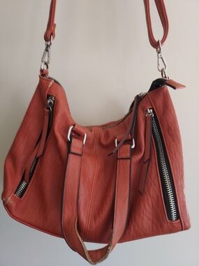 Women's Leather Shoulder Bag in Rust Orange - Contemporary Casual